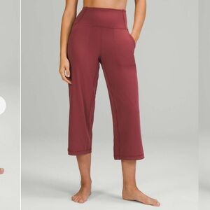 Lululemon Align Super-High-Rise Wide Leg Crop 23" Mulled Wine, Sz. 4 EUC